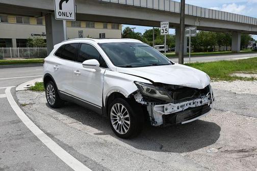 2017 Lincoln MKC Reserve