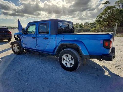 2022 Jeep Gladiator Sport