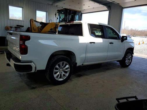 White 2023 Chevrolet Silverado 1500 Custom