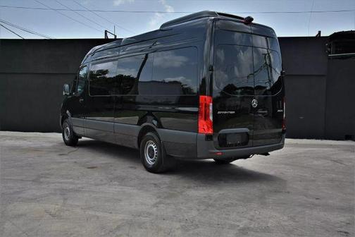 2025 Mercedes-Benz Sprinter 2500 High Roof