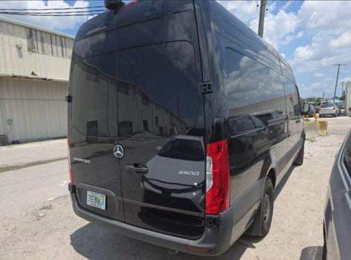 2025 Mercedes-Benz Sprinter 2500 High Roof