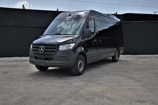 2025 Mercedes-Benz Sprinter 2500 High Roof