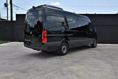 2025 Mercedes-Benz Sprinter 2500 High Roof