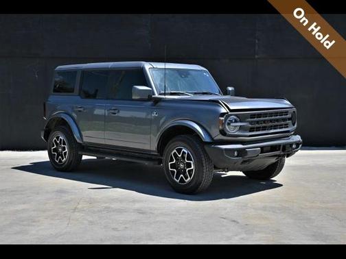 Gray 2023 Ford Bronco Outer Banks