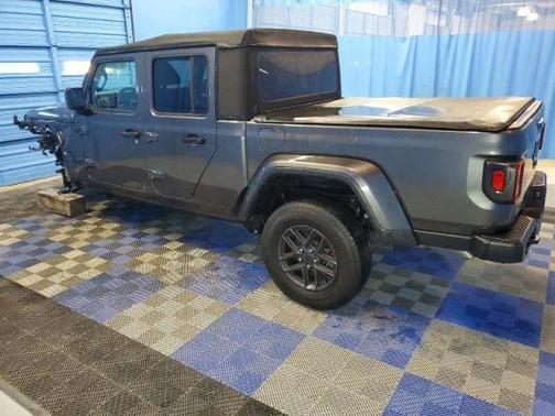 2024 Jeep Gladiator Sport
