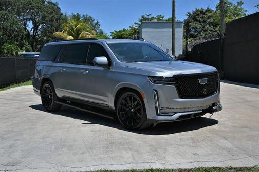 Silver 2024 Cadillac Escalade ESV Sport