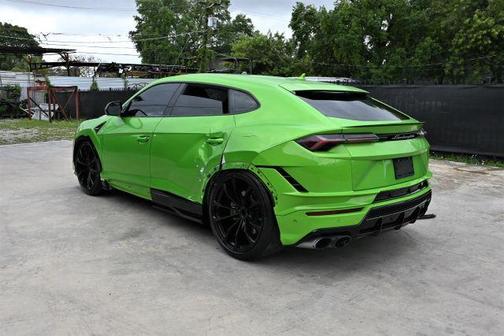 2021 Lamborghini Urus