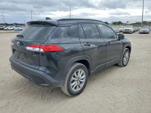 2025 Toyota Corolla Cross LE