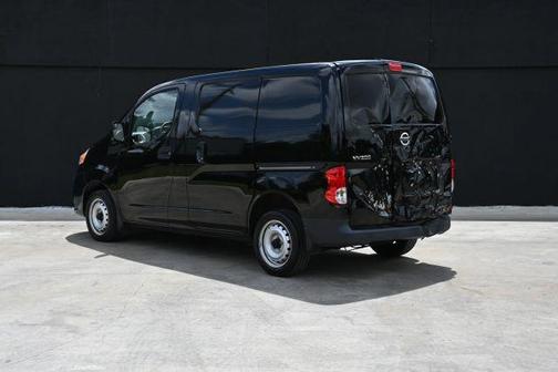 2021 Nissan NV200 S