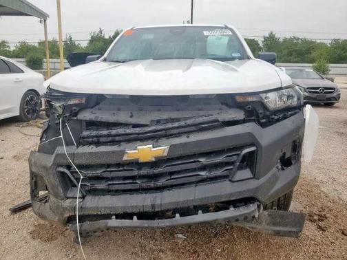 2024 Chevrolet Colorado WT