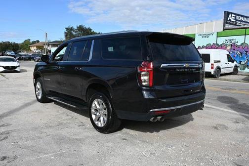 2023 Chevrolet Suburban Premier