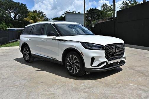 White 2025 Lincoln Aviator Premiere