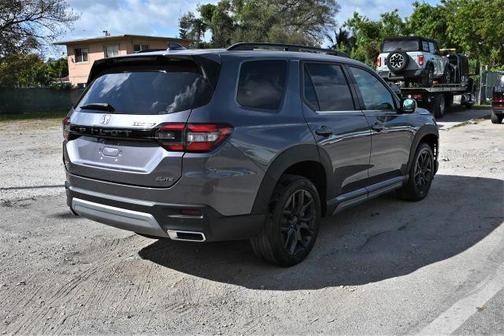 2023 Honda Pilot Elite