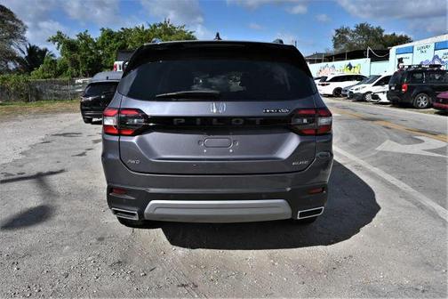 2023 Honda Pilot Elite