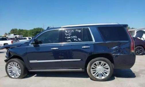 2018 Cadillac Escalade Platinum