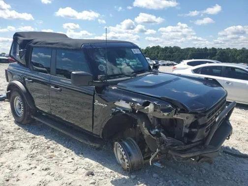 2021 Ford Bronco Base