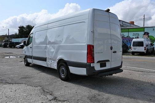 White 2021 Mercedes-Benz Sprinter 2500 HIGH ROOF W/170 WB