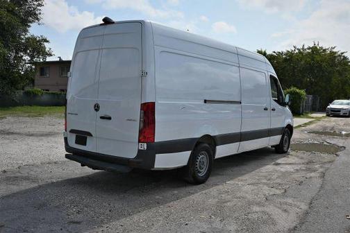 White 2021 Mercedes-Benz Sprinter 2500 HIGH ROOF W/170 WB