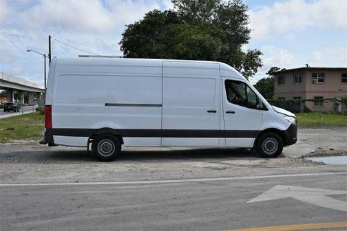 White 2021 Mercedes-Benz Sprinter 2500 HIGH ROOF W/170 WB