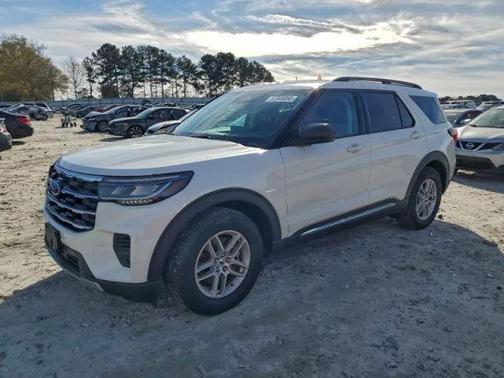 White 2025 Ford Explorer Active