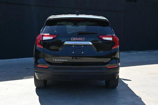 Black 2024 GMC Terrain SLE