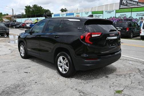 2024 GMC Terrain SLE