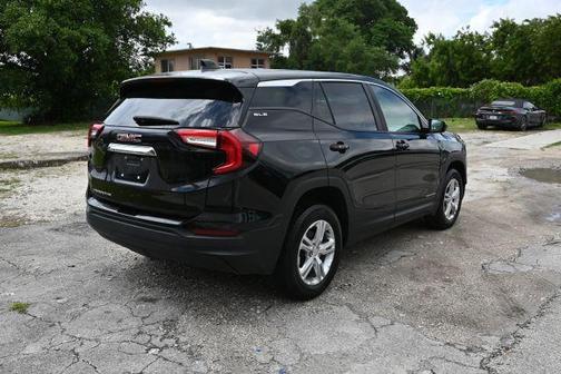 2024 GMC Terrain SLE