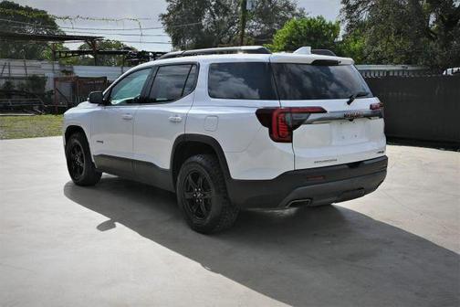 2021 GMC Acadia AT4