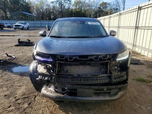 Gun Metallic 2025 Nissan Kicks SV