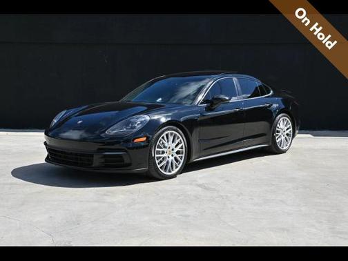 2018 Porsche Panamera 4