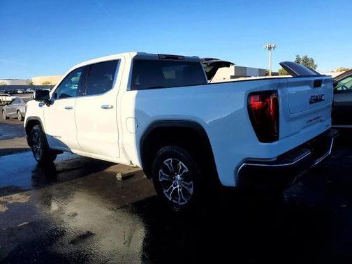 White 2025 GMC Sierra 1500 SLT