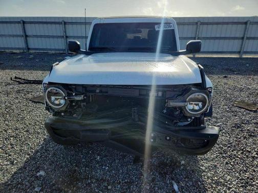 White 2025 Ford Bronco Base