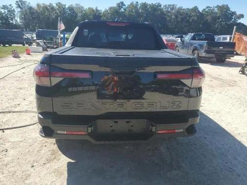 2025 Hyundai SANTA CRUZ SEL Activity