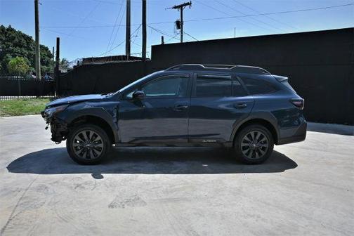 Cosmic Blue Pearl 2023 Subaru Outback Onyx Edition