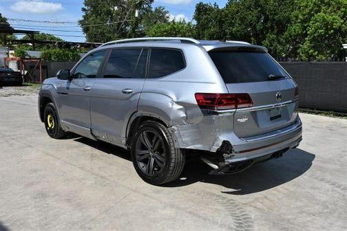 Pyrite Silver Metallic 2022 Volkswagen Atlas 3.6 V6 SEL R-Line