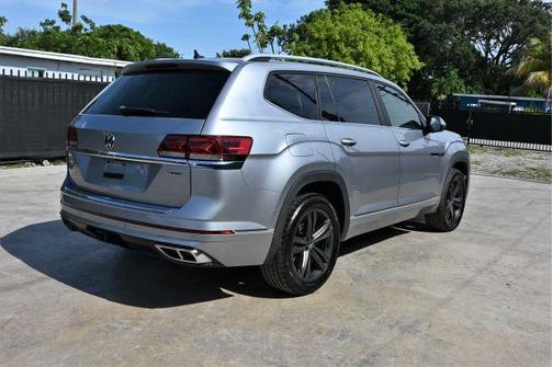 Pyrite Silver Metallic 2022 Volkswagen Atlas 3.6 V6 SEL R-Line