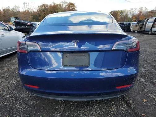 2022 Tesla Model 3 Base