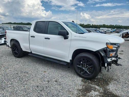 White 2025 Chevrolet Silverado 1500 Custom
