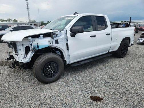 White 2025 Chevrolet Silverado 1500 Custom