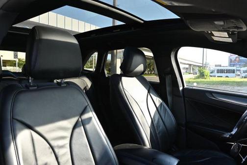 White 2017 Lincoln MKC Reserve