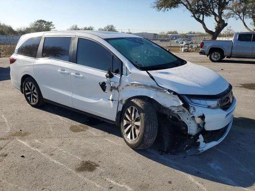 White 2026 Honda Odyssey EX-L