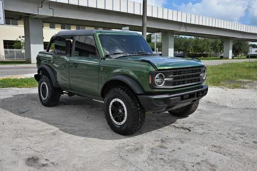 2023 Ford Bronco 