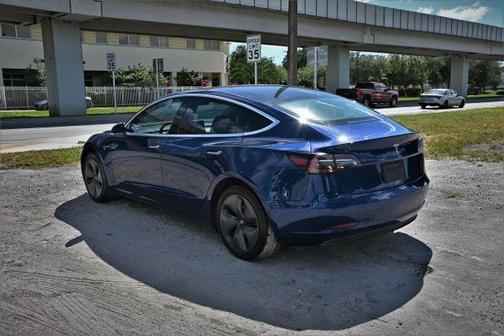 2019 Tesla Model 3 Mid Range