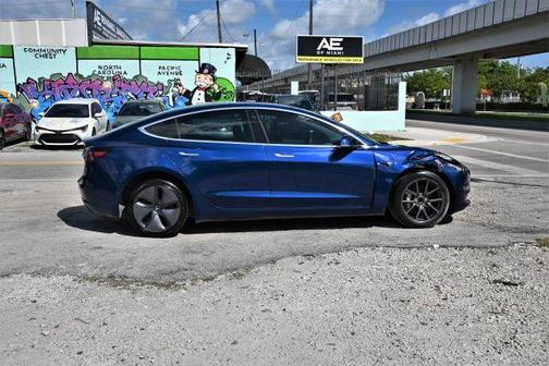 2019 Tesla Model 3 Mid Range