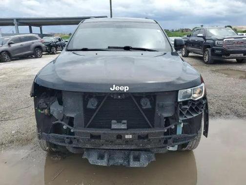 2020 Jeep Grand Cherokee Laredo