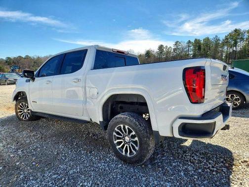 White 2022 GMC Sierra 1500 Limited AT4