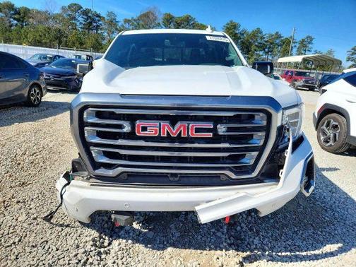 White 2022 GMC Sierra 1500 Limited AT4