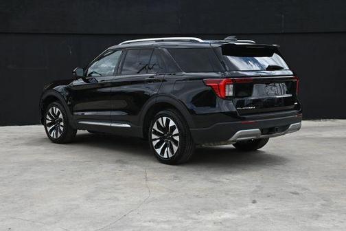 Black 2025 Ford Explorer Platinum