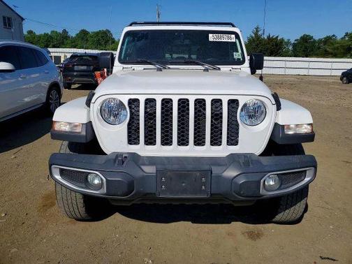White 2021 Jeep Gladiator Sport
