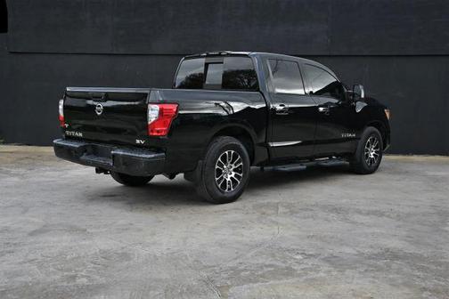 2021 Nissan Titan SV